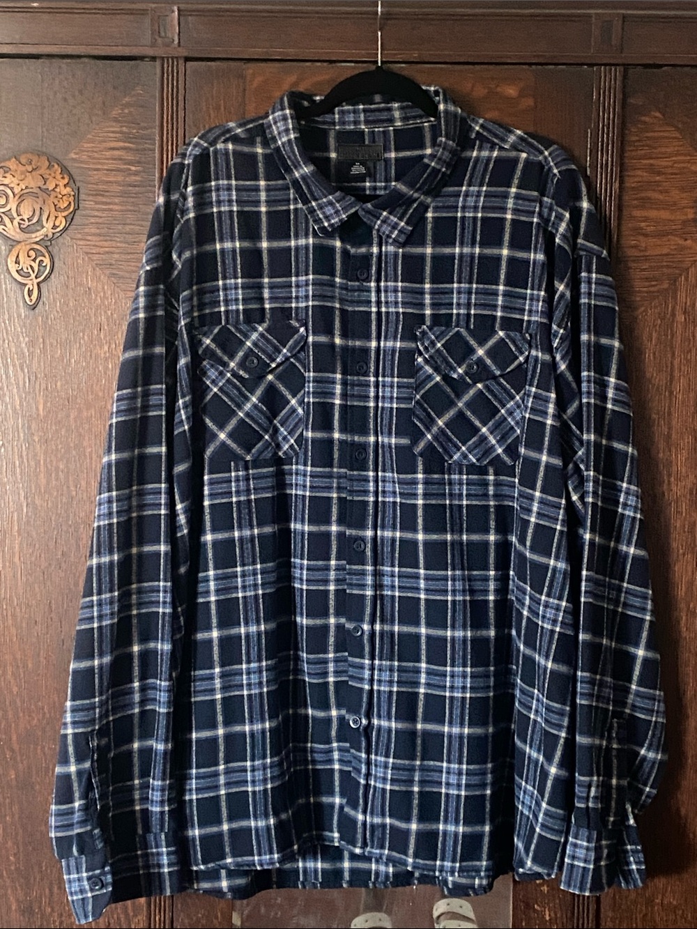 Classic Navy Plaid Long-Sleeve Button-Down Shirt